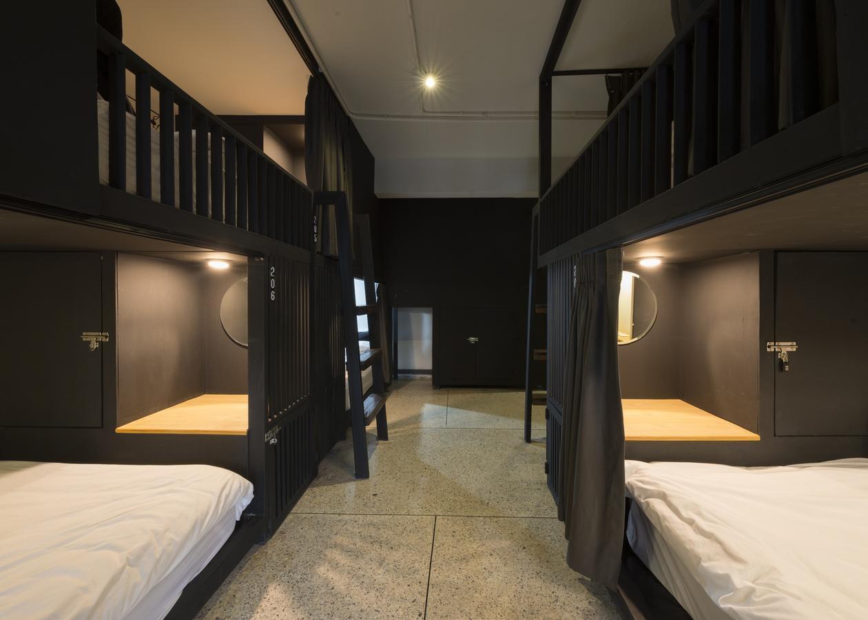 Chingcha Bangkok Hostel Εξωτερικό φωτογραφία